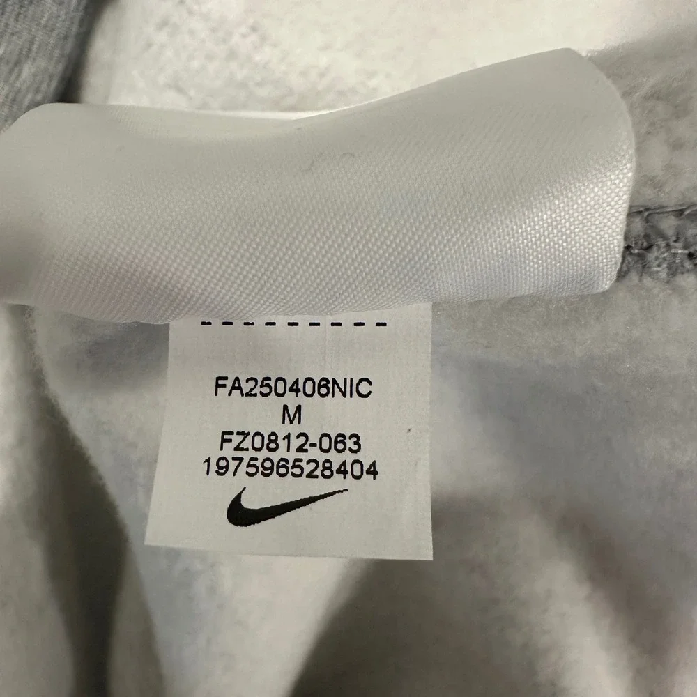 NWT Nike Club Fleece Sweatshirt Mens Medium Grey Athletics 1972 Graphic FZ0812
